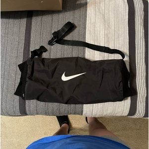 Nike Football Hand-warmer Pouch